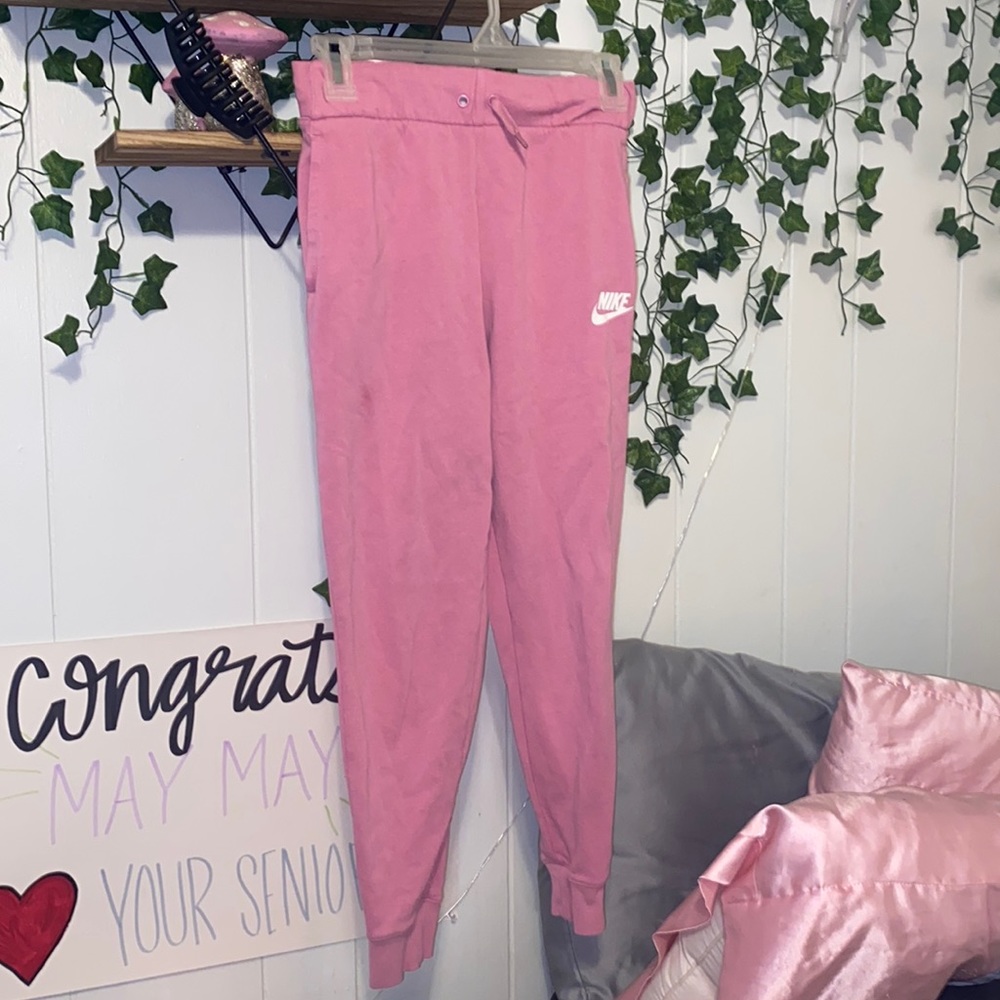 pink nike sweatpants